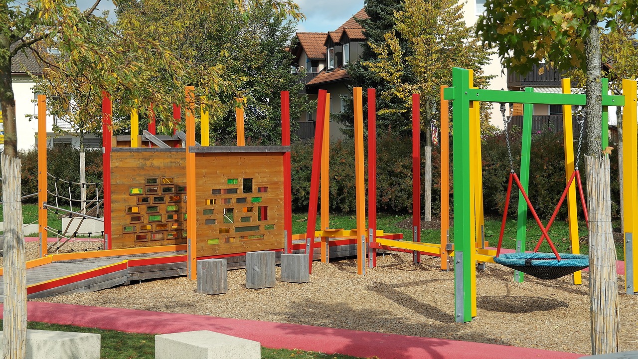 Jak stworzyć dla dziecka miejsce do zabaw w ogrodzie?