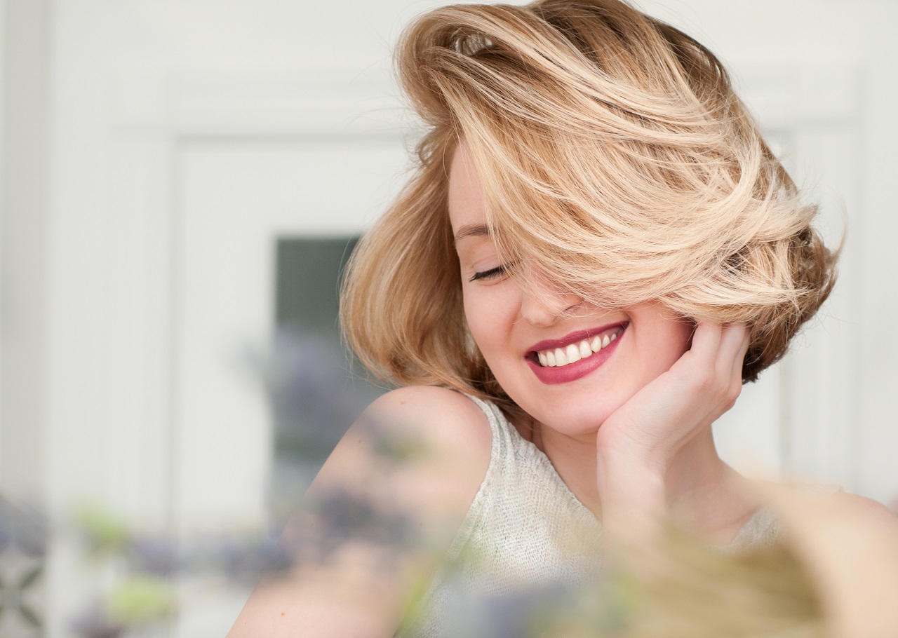 Jakie kosmetyki najlepiej stosować w ramach pielęgnacji włosów?