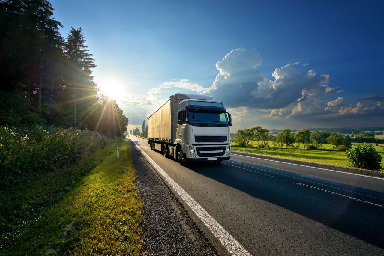 Awarie samochodów ciężarowych – jak się ich ustrzec?