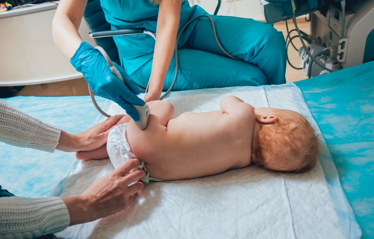 USG bioderek niemowlaka – czy jest to konieczne?