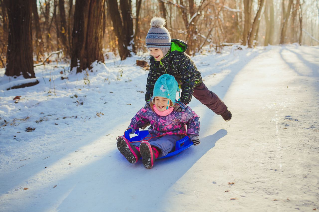 Jakie są sposoby na ochronę głowy naszego dziecka przed zimnem?
